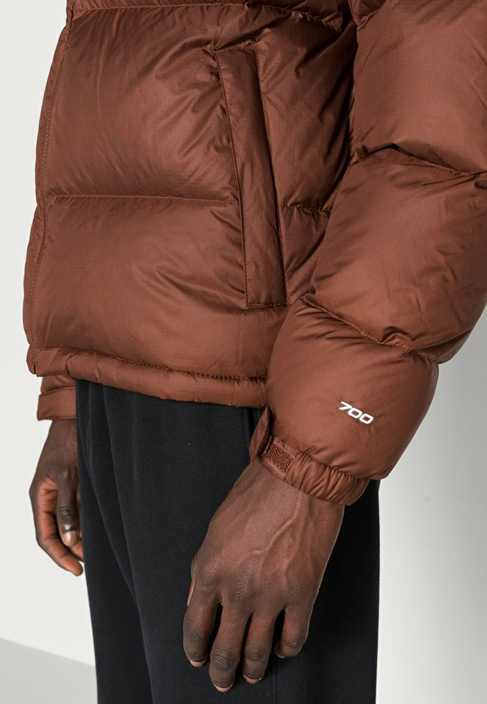 The North Face RETRO NUPTSE JACKET UNISEX - Down Jacket - Dark Oak - Image 6