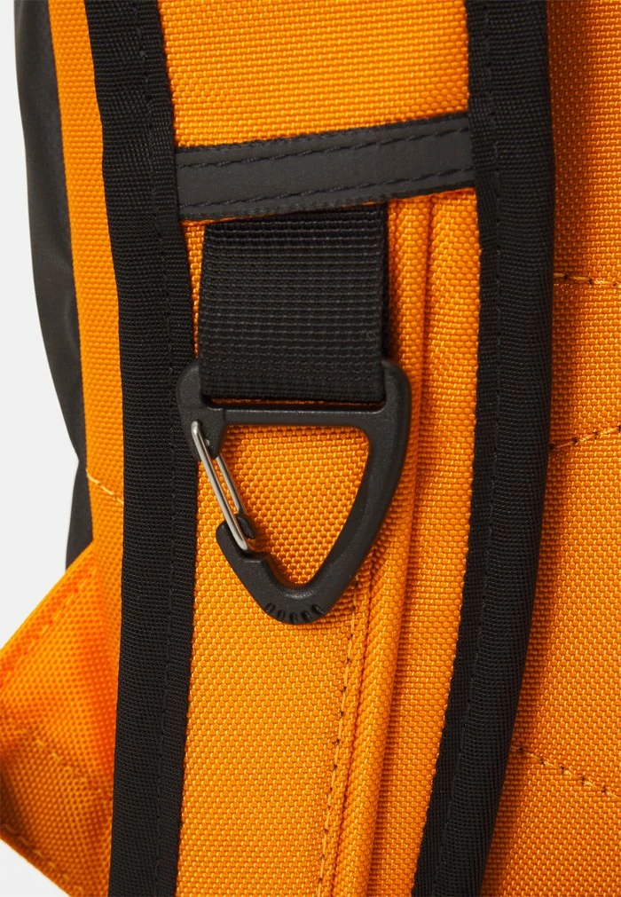 The North Face BASE CAMP FUSE BOX UNISEX - Rucksack - Cone Orange/black - Image 6