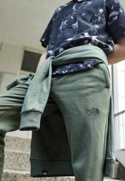 The North Face NEW LOGO PANT - Tracksuit Bottoms - Thyme Green